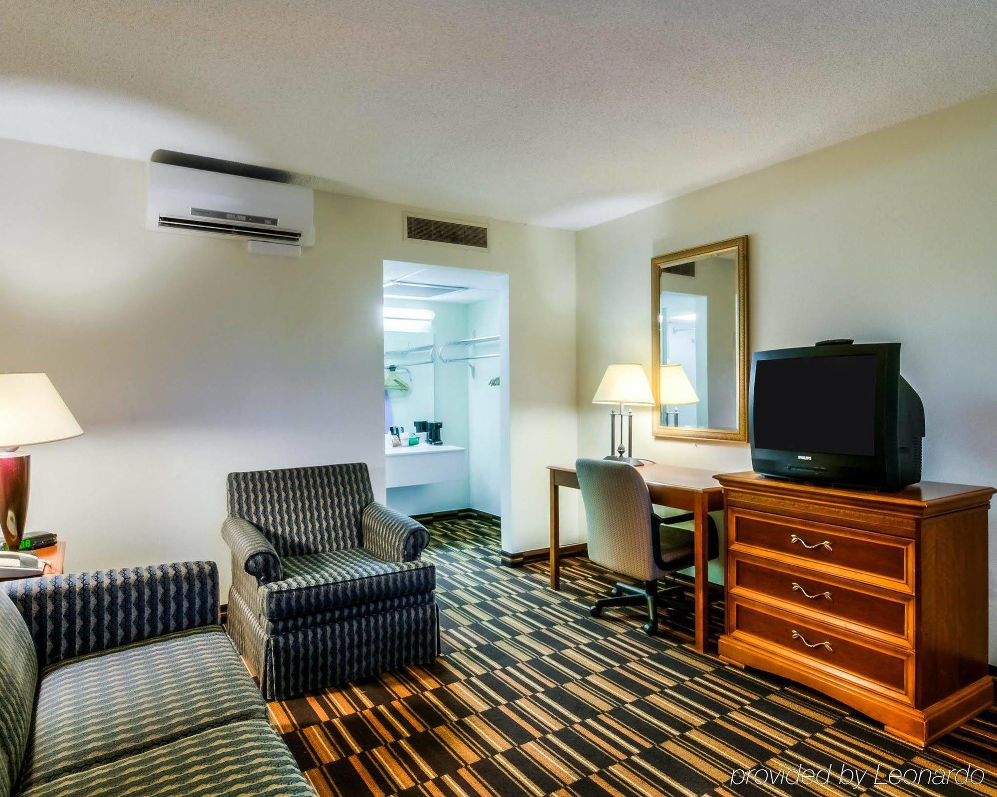 Econo Lodge - South Bend Exteriör bild